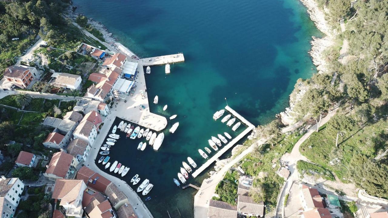 Guesthouse Antonija Veli Losinj Ngoại thất bức ảnh