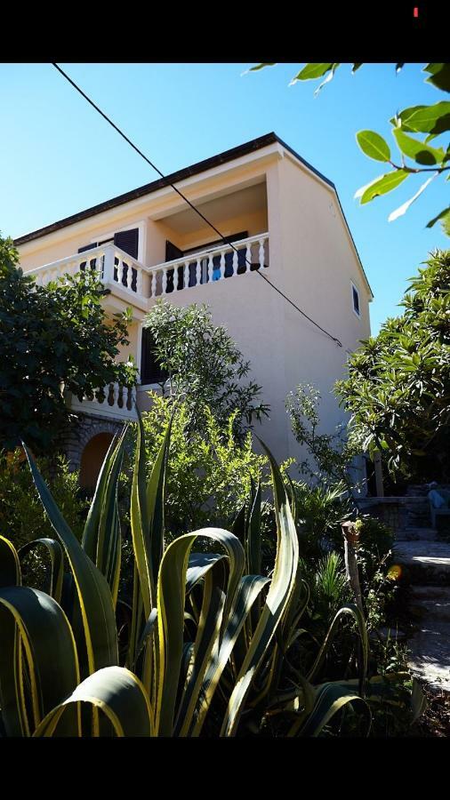 Guesthouse Antonija Veli Losinj Ngoại thất bức ảnh