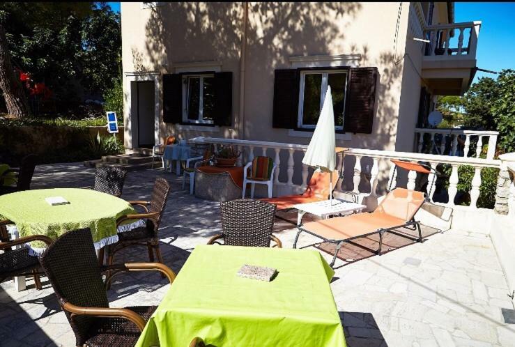 Guesthouse Antonija Veli Losinj Ngoại thất bức ảnh